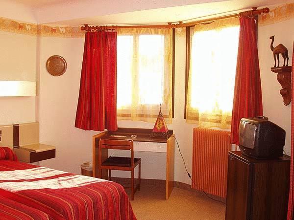 Hotel Mondial بيربينيو المظهر الخارجي الصورة